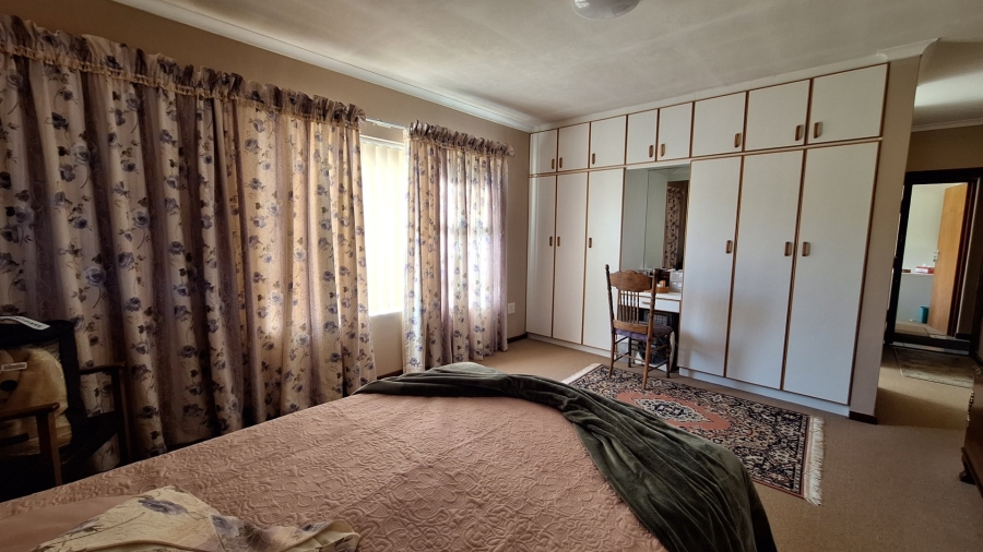 3 Bedroom Property for Sale in Dana Bay Western Cape